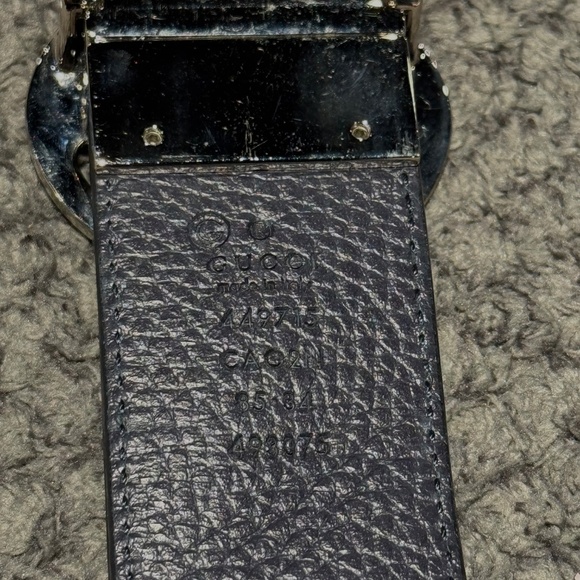 Reversable Gucci Gold Belt - Picture 3 of 6